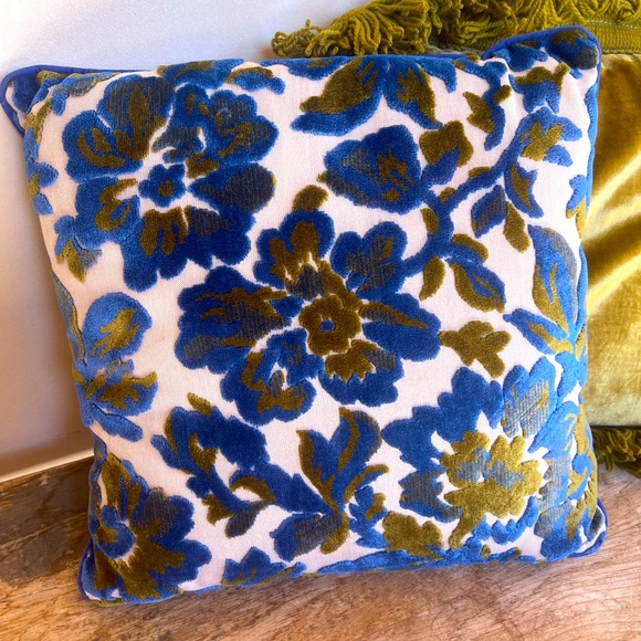 Vtg 1960’s-70’s VELVETEEN PILLOWS MCM Cottage Core Set of 2 Solid & Floral NICE! - Picture 4 of 12